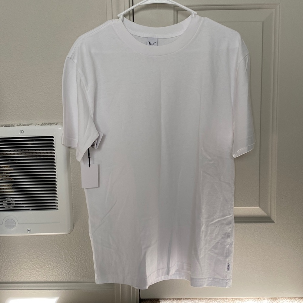 Aritzia TNA Shirt